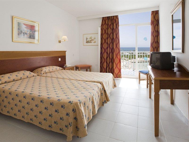 Smartline Cala N Bosch Hotel كالا ان بوسش المظهر الخارجي الصورة